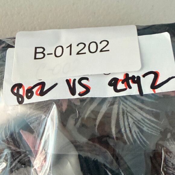 Victoria's Secret Duster M/L Black Pink Floral Sheer Chiffon Ruffle Trim Kimono - Picture 8 of 9